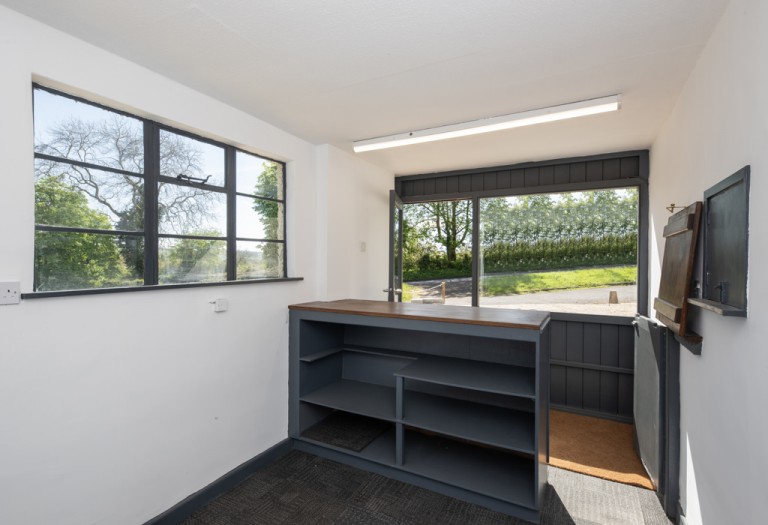 Images for Whiteshoots Garage Whiteshoots Hill, Bourton On The Water, Cheltenham, Gloucestershire EAID:PritchardWeb BID:sales